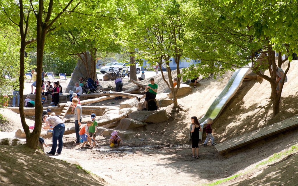 Hofwirtschaft auf dem Mundenhof – Spielplatz